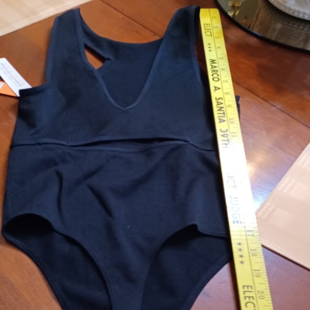 New Colsie BLACK Women's Cut-Out Thong Bodysuit Size Medium